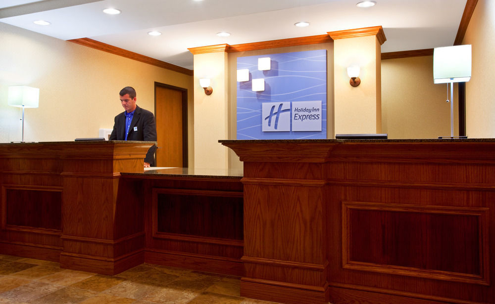 Holiday Inn Express Mineral Wells, an IHG Hotel Parkersburg Exterior foto