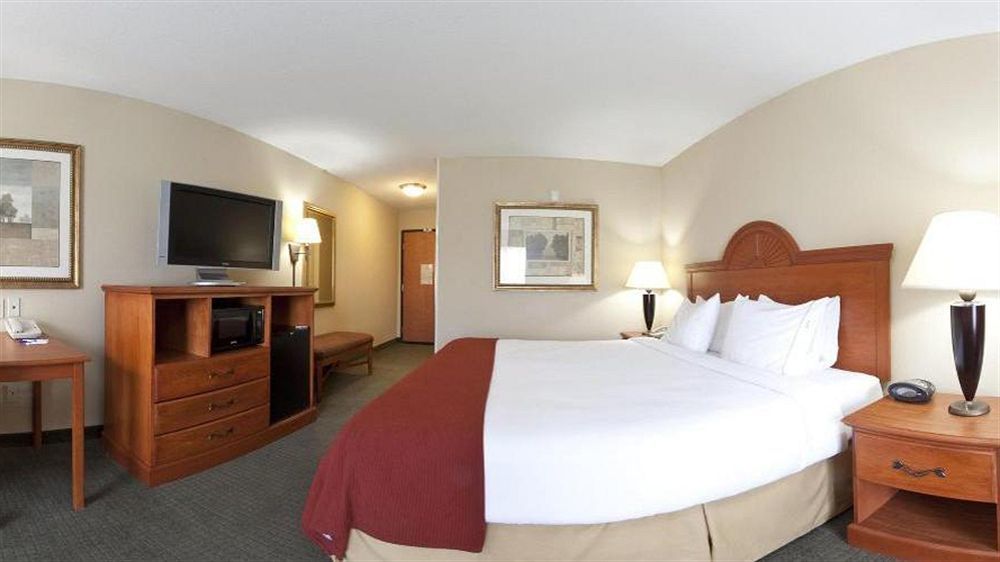 Holiday Inn Express Mineral Wells, an IHG Hotel Parkersburg Exterior foto