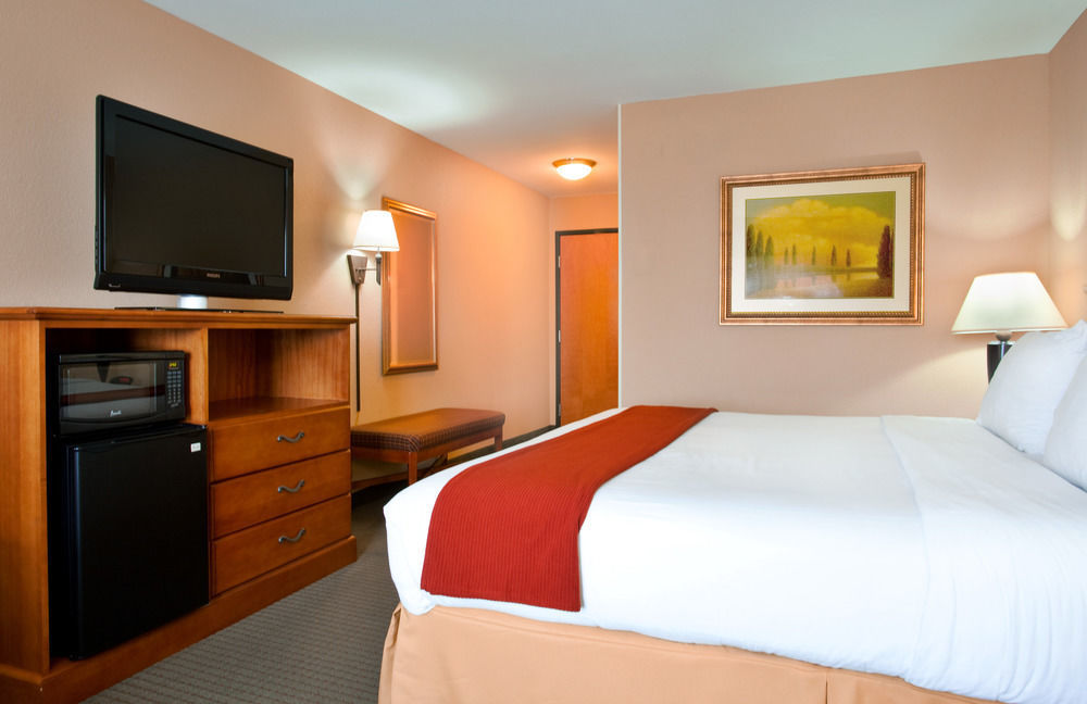 Holiday Inn Express Mineral Wells, an IHG Hotel Parkersburg Exterior foto