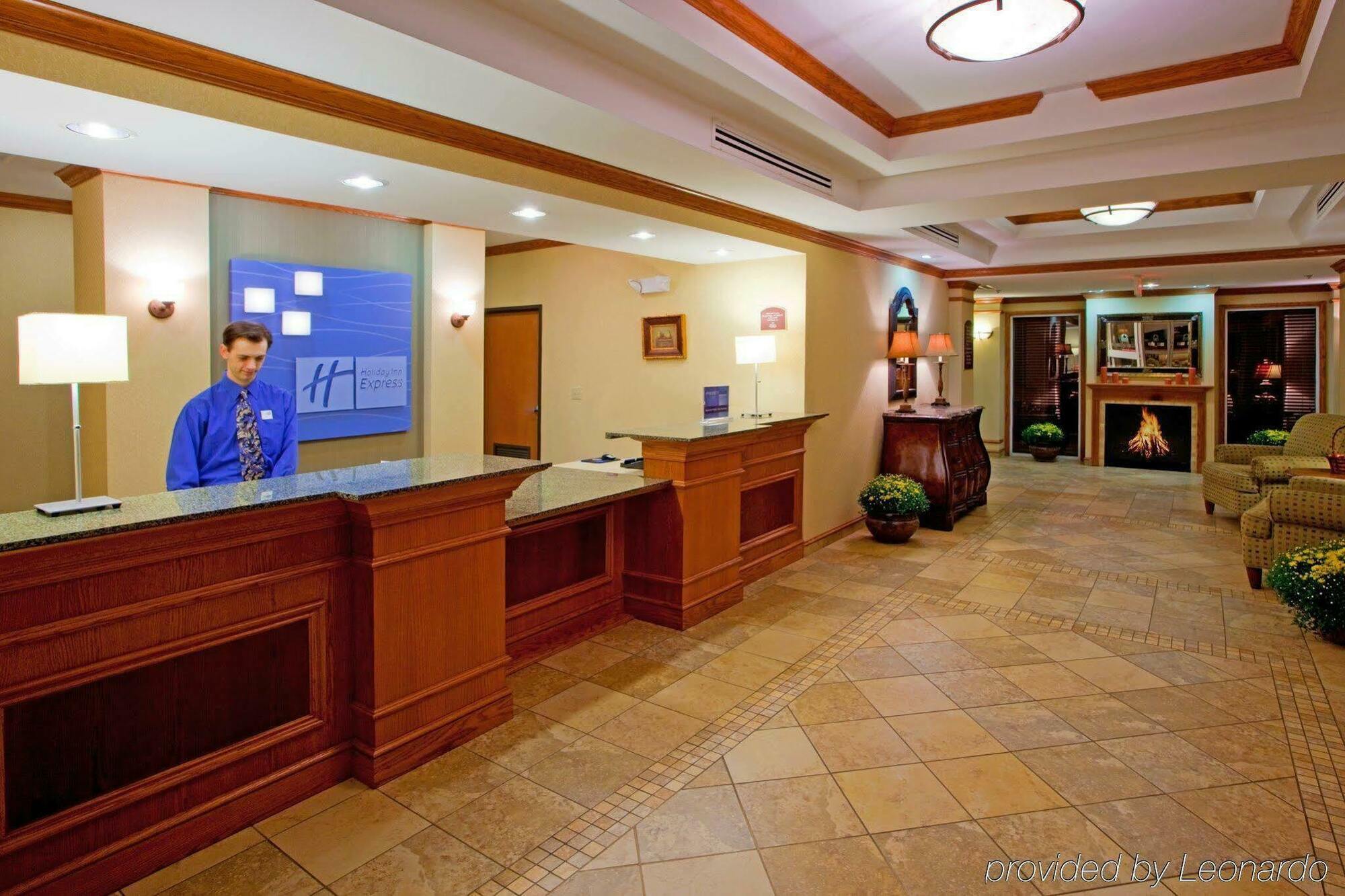 Holiday Inn Express Mineral Wells, an IHG Hotel Parkersburg Exterior foto